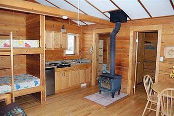 Beaver Lake Mountain Resort Kelowna Exterior foto